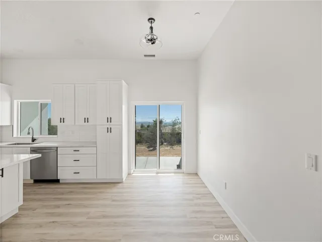 16970 Tokata Road, Apple Valley, California 92307