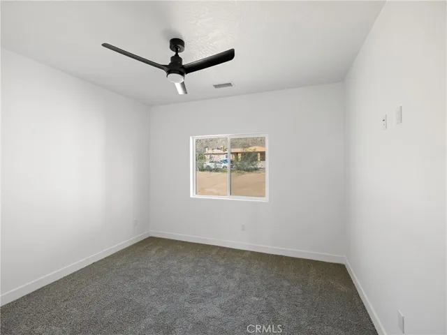 16970 Tokata Road, Apple Valley, California 92307