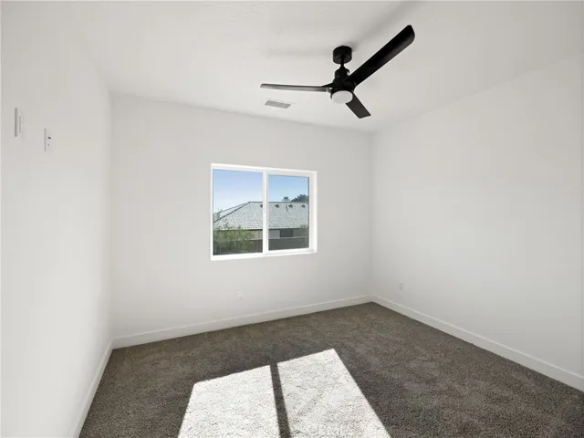 16970 Tokata Road, Apple Valley, California 92307