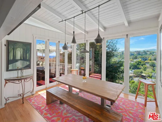 339 Adelaide Drive, Santa Monica, California 90402