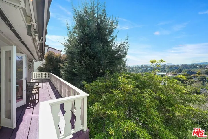 Private Deck