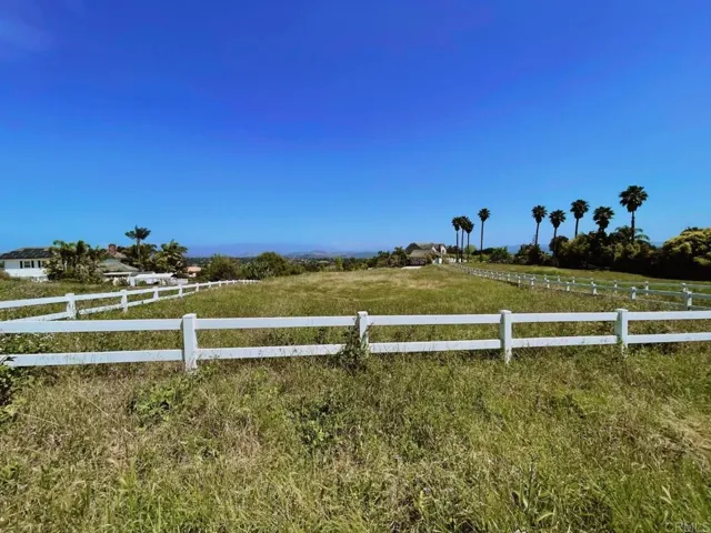239 Futurity Lane, Fallbrook, California 92028