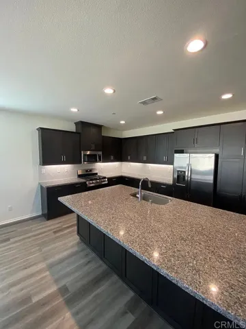 5612 Topstone Drive, Hemet, California 92545