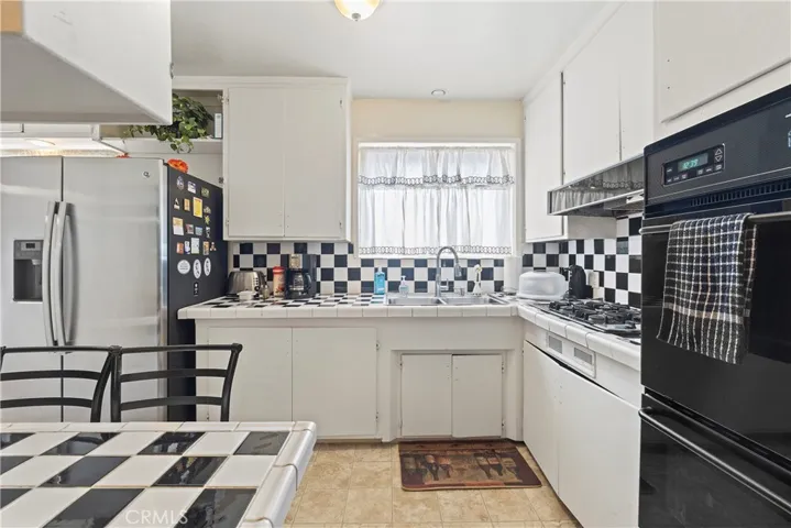 10214 Ruthelen Street, Los Angeles, California 90047