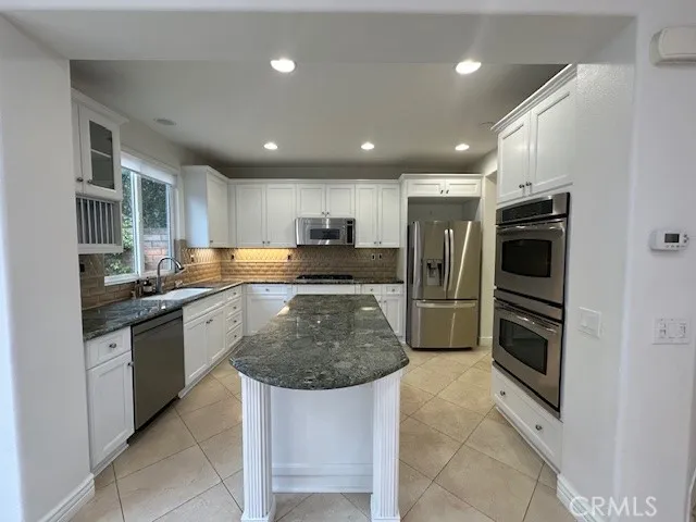 27556 Country Lane Road, Laguna Niguel, California 92677
