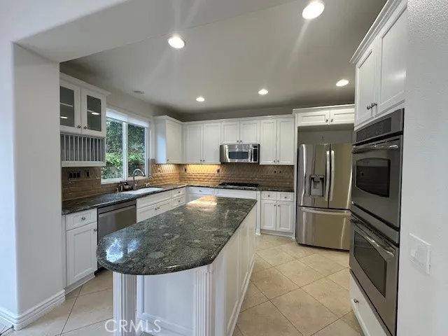 27556 Country Lane Road, Laguna Niguel, California 92677