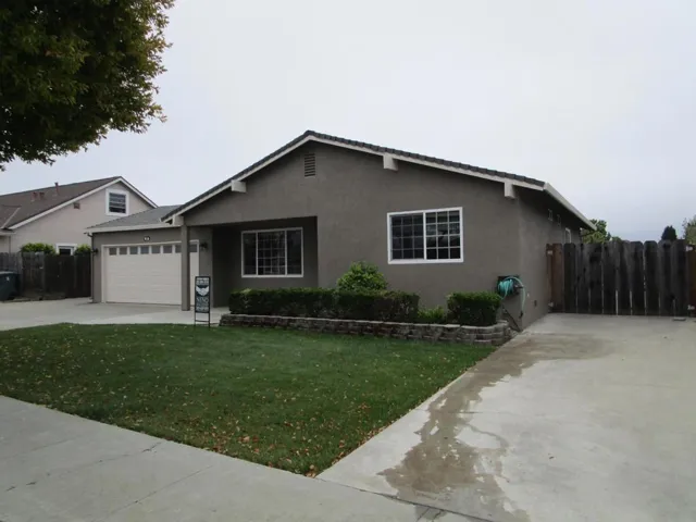 1491 Alta Vista Drive, Hollister, California 95023