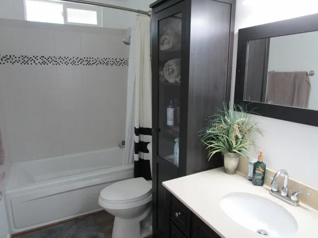 1491 Alta Vista Drive, Hollister, California 95023