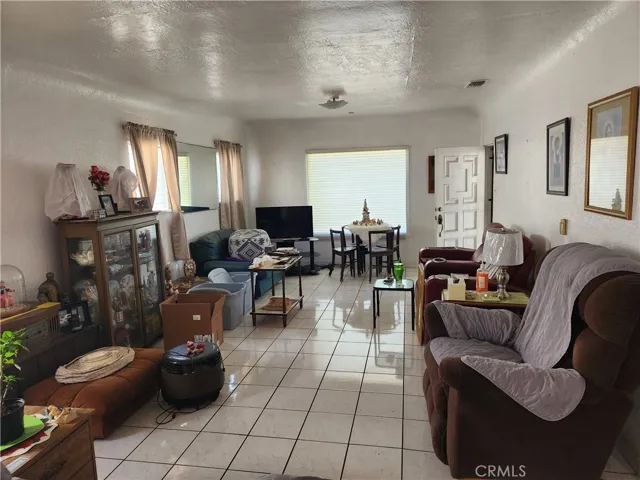 354 E 115th Street, Los Angeles, California 90061