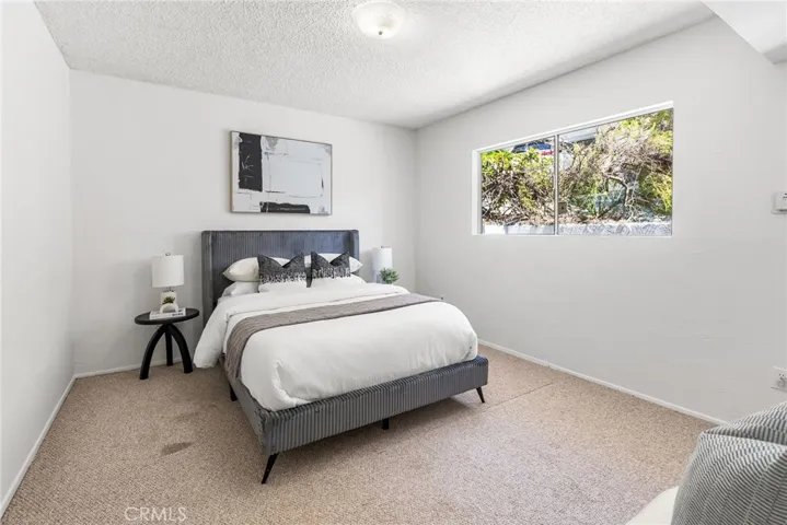 1390 Dunning Drive, Laguna Beach, California 92651