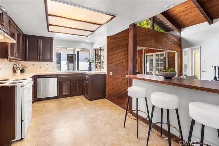 1390 Dunning Drive, Laguna Beach, California 92651