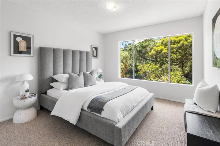 1390 Dunning Drive, Laguna Beach, California 92651