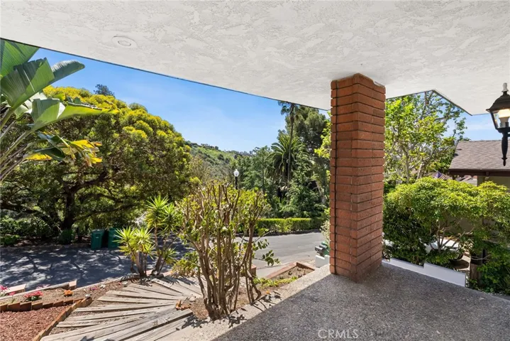 1390 Dunning Drive, Laguna Beach, California 92651