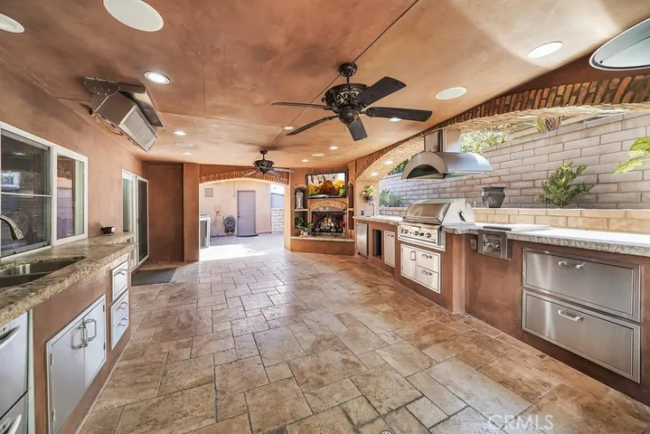 21865 Todd Avenue, Yorba Linda, California 92887