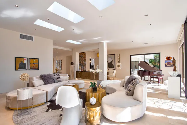 12-Living-Room