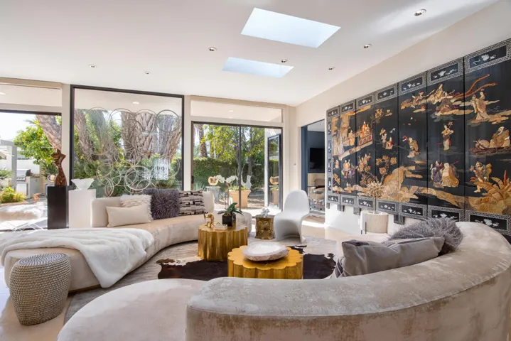 10-Living-Room