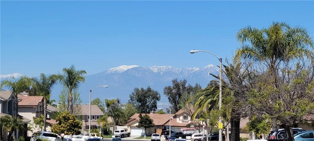 Beautiful Mountain Views right out front!