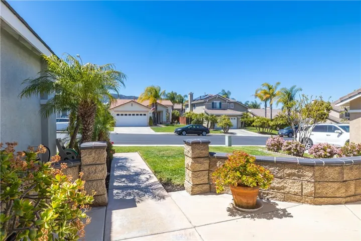3427 Kentucky Lane, Corona, California 92882