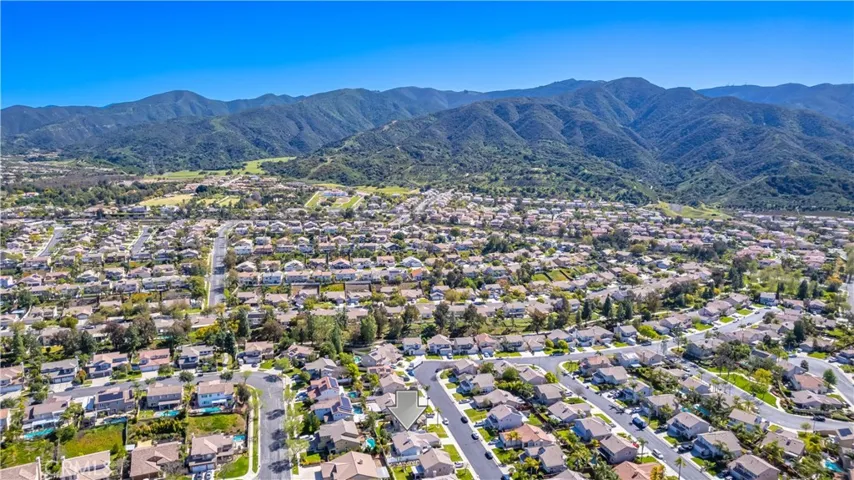 3427 Kentucky Lane, Corona, California 92882
