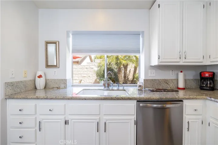 3427 Kentucky Lane, Corona, California 92882