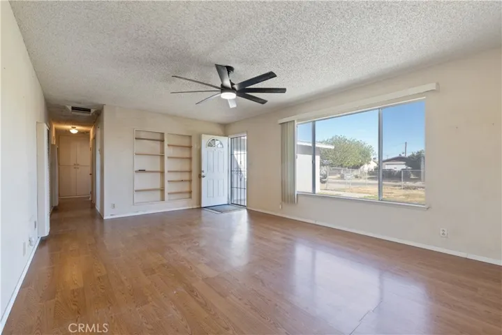 37920 Grand View Avenue, Yermo, California 92398
