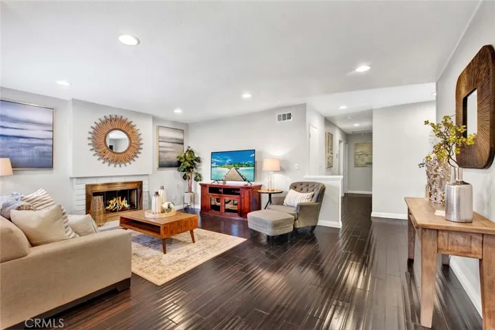 9251 Parliament Avenue, Westminster, California 92683