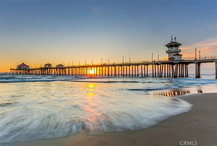 1112 Acacia Avenue, Huntington Beach, California 92648