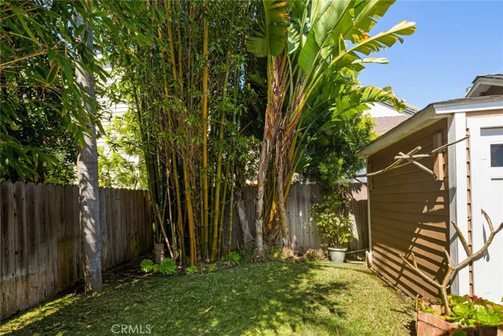 1112 Acacia Avenue, Huntington Beach, California 92648