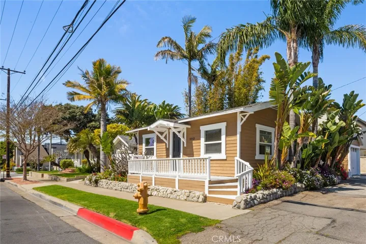 1112 Acacia Avenue, Huntington Beach, California 92648