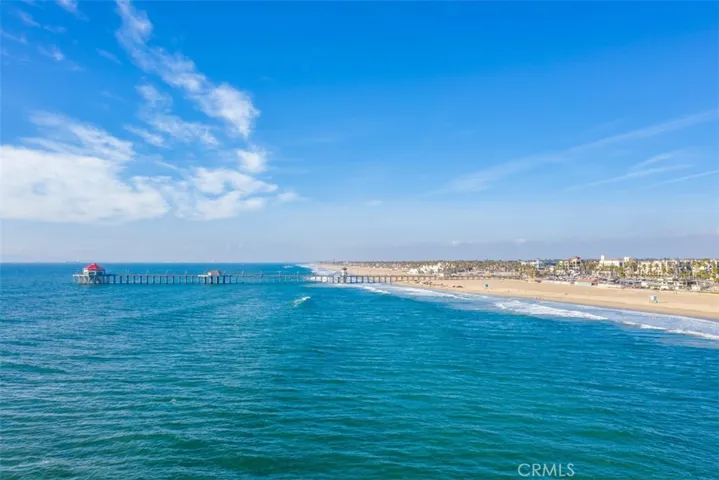 1112 Acacia Avenue, Huntington Beach, California 92648
