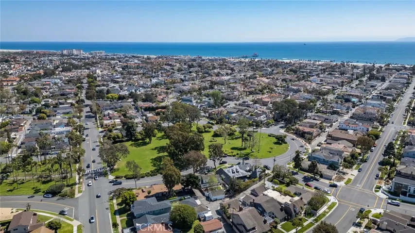 1112 Acacia Avenue, Huntington Beach, California 92648