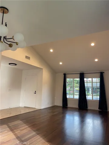 Living RM/Dining Rm
