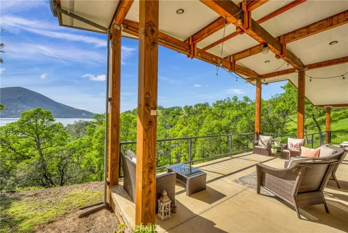 11007 Crestview Drive, Clearlake, California 95422