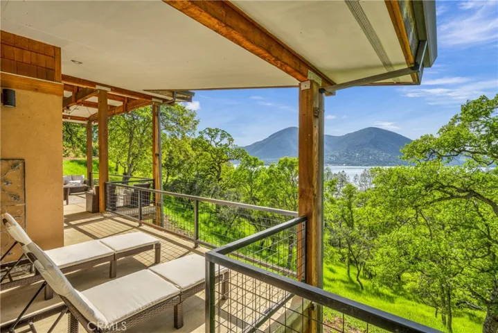 11007 Crestview Drive, Clearlake, California 95422