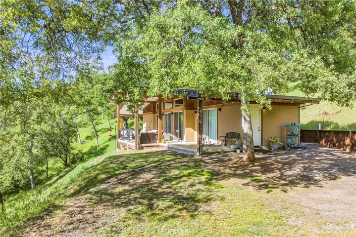 11007 Crestview Drive, Clearlake, California 95422