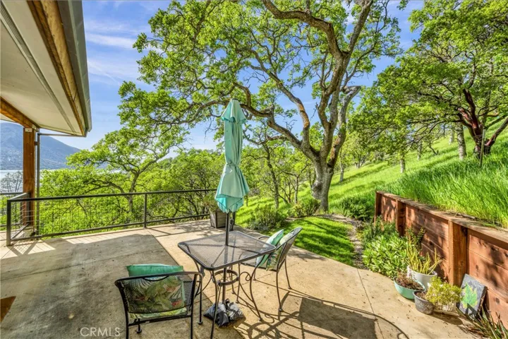11007 Crestview Drive, Clearlake, California 95422