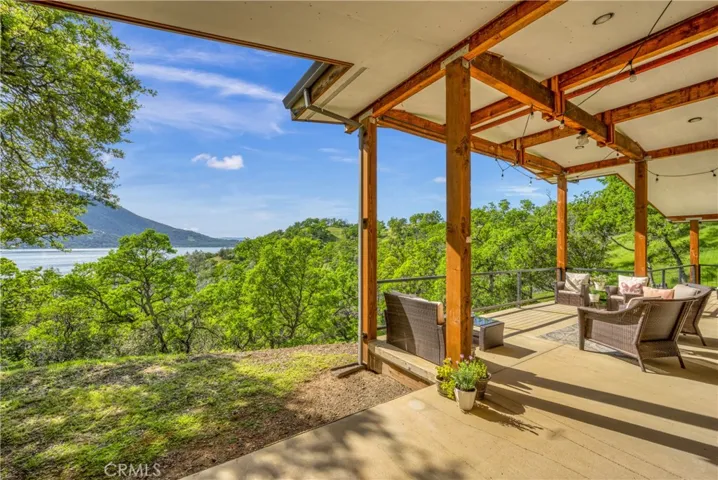 11007 Crestview Drive, Clearlake, California 95422