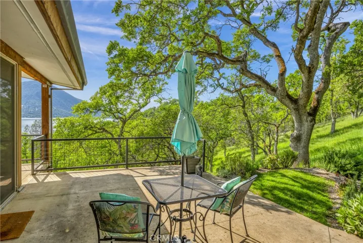 11007 Crestview Drive, Clearlake, California 95422