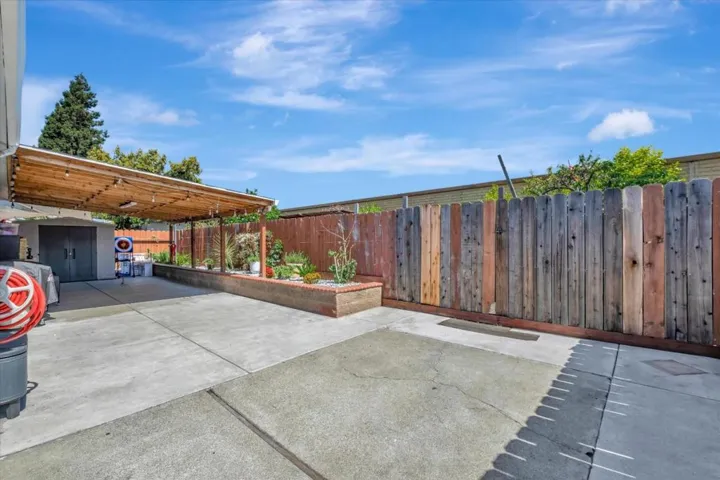 24896 Diadon Drive, Hayward, California 94544