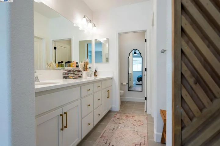 Quartz Counters