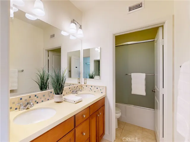 Upstairs Bath