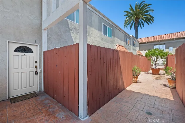 888 Victor Avenue 9, Inglewood, California 90302