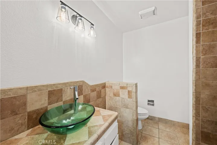 888 Victor Avenue 9, Inglewood, California 90302