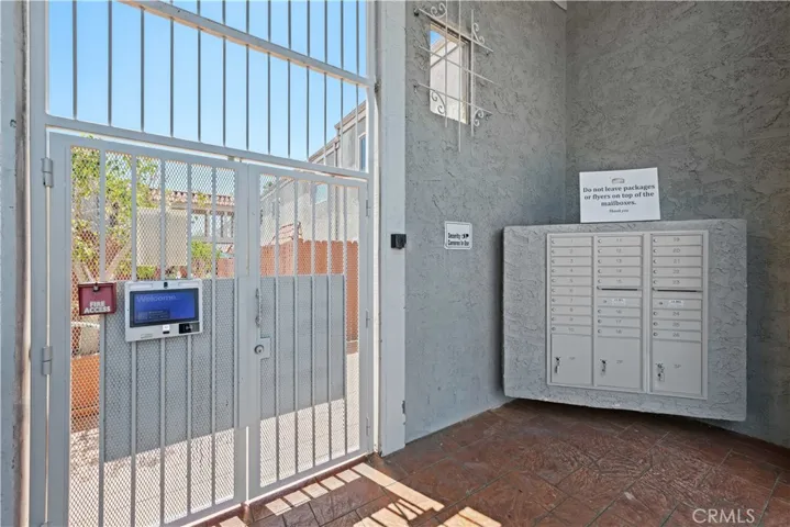888 Victor Avenue 9, Inglewood, California 90302