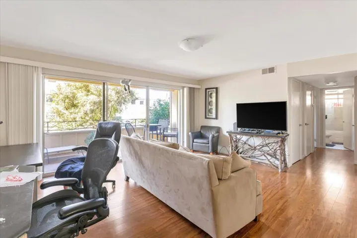 487 James Road, Palo Alto, California 94306