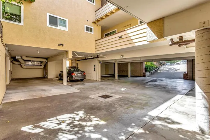 487 James Road, Palo Alto, California 94306