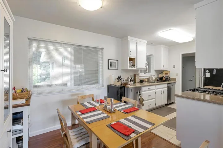 487 James Road, Palo Alto, California 94306