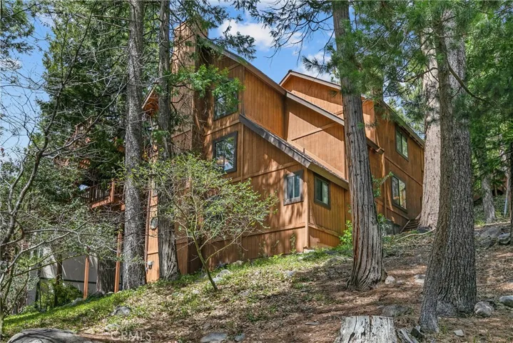 27391 Alpen Drive, Lake Arrowhead, California 92352