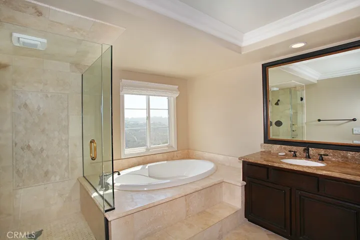 36 Chandon, Newport Coast, California 92657