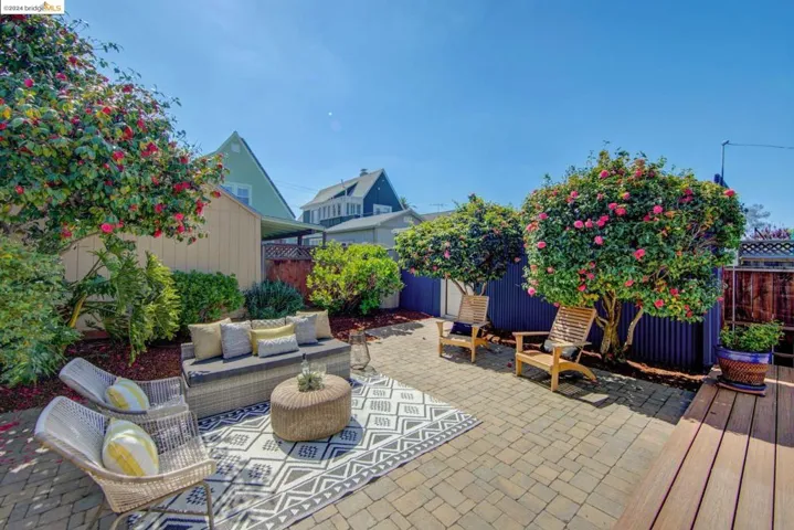 5460 Locksley Ave, Oakland, California 94618